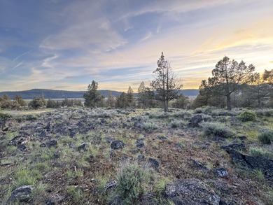 Over an acre, this fantastic home site at the Running Y Resort on Running Y Ranch Resort in Oregon - for sale on GolfHomes.com, golf home, golf lot