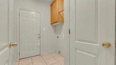 Welcome to 122 Eagle Point in Kingsland Texas. Built in 2005 on Packsaddle Country Club in Texas - for sale on GolfHomes.com, golf home, golf lot