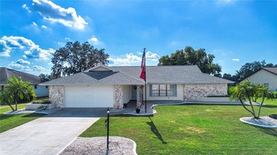 This home located in the 55+ retirement community of Sun City on Caloosa Greens Executive Golf Course in Florida - for sale on GolfHomes.com, golf home, golf lot