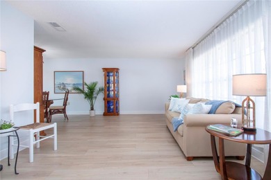 This home located in the 55+ retirement community of Sun City on Caloosa Greens Executive Golf Course in Florida - for sale on GolfHomes.com, golf home, golf lot