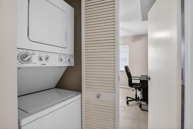 BEAUTIFUL WASHER & DRYER 2/2 CONDO IN THE VIBRANT & HIGHLY on Wynmoor Golf Course in Florida - for sale on GolfHomes.com, golf home, golf lot