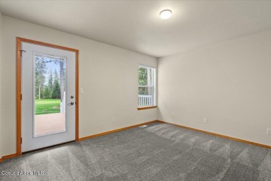 This beautifully maintained, single-level home offers a on Twin Lakes Village Golf Course in Idaho - for sale on GolfHomes.com, golf home, golf lot