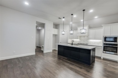 Welcome to this beautiful 3 bd, 2 ba Perry Build in the highly on The Tribute At the Colony in Texas - for sale on GolfHomes.com, golf home, golf lot