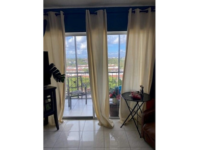 Highly motivated seller offering concessions for the long on Inverrary Country Club in Florida - for sale on GolfHomes.com, golf home, golf lot