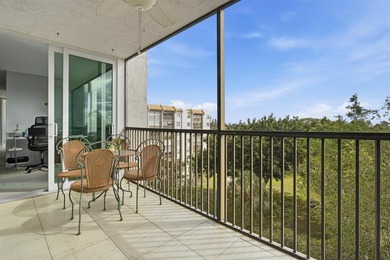 This spacious 3-bedroom, 2.5-bath corner unit in the gated *18th on Inverrary Country Club in Florida - for sale on GolfHomes.com, golf home, golf lot