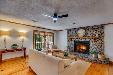 Lakefront living at an exceptional value This 3-bedroom, 2-bath on Fairfield Plantation Golf and Country Club in Georgia - for sale on GolfHomes.com, golf home, golf lot