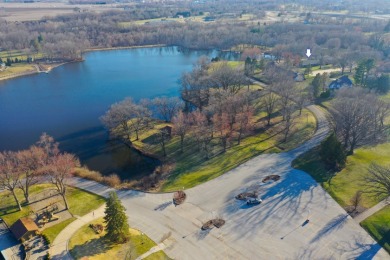 39 Hiawatha Lane on Soangetaha Country Club in Illinois - for sale on GolfHomes.com, golf home, golf lot