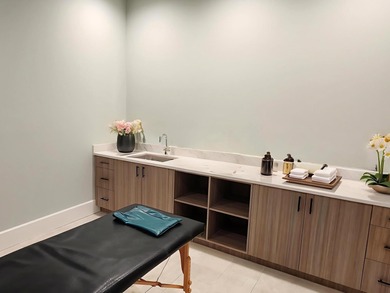 Dreaming of a warm retreat from winter's chill? Discover this on The Meadows Golf and Country Club in Florida - for sale on GolfHomes.com, golf home, golf lot