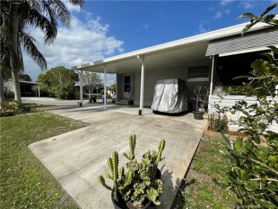 Wonderful home with upgrades & golf cart. NO popcorn ceilings on Indianwood Golf and Country Club in Florida - for sale on GolfHomes.com, golf home, golf lot