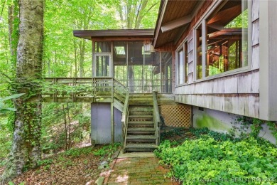 Calling all Mid-Century Modern lovers! This is a diamond in the on Carolina Trace Country Club in North Carolina - for sale on GolfHomes.com, golf home, golf lot