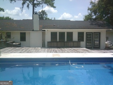 Welcome to Lake Park GA - home to this GREAT 3 bedroom 2 bath on Francis Lake Golf Club in Georgia - for sale on GolfHomes.com, golf home, golf lot