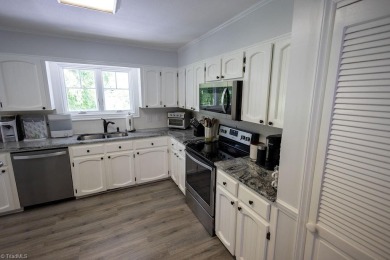 Beautiful well maintained 3BR/3BA, 1 story home on Cross Creek on Cross Creek Country Club in North Carolina - for sale on GolfHomes.com, golf home, golf lot