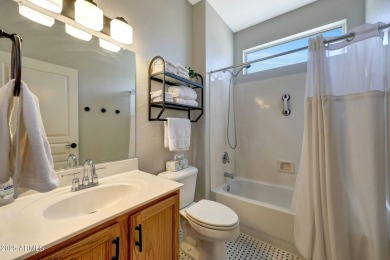 Wonderful furnished turnkey opportunity plus golf cart! This on Sun City Grand Golf Couse and Club in Arizona - for sale on GolfHomes.com, golf home, golf lot