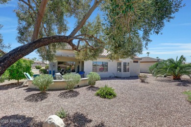 Wonderful furnished turnkey opportunity plus golf cart! This on Sun City Grand Golf Couse and Club in Arizona - for sale on GolfHomes.com, golf home, golf lot