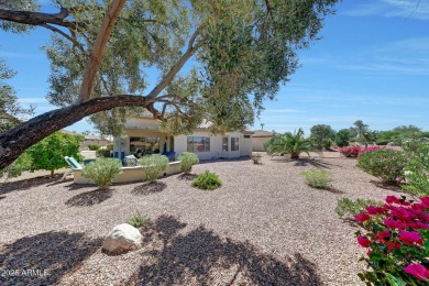 Wonderful furnished turnkey opportunity plus golf cart! This on Sun City Grand Golf Couse and Club in Arizona - for sale on GolfHomes.com, golf home, golf lot