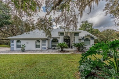 Welcome to your retreat in the heart of Citrus County! This on Twisted Oaks Golf Club in Florida - for sale on GolfHomes.com, golf home, golf lot