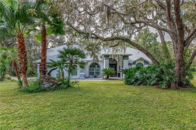 Welcome to your retreat in the heart of Citrus County! This on Twisted Oaks Golf Club in Florida - for sale on GolfHomes.com, golf home, golf lot