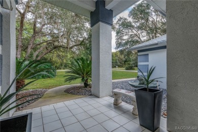 Welcome to your retreat in the heart of Citrus County! This on Twisted Oaks Golf Club in Florida - for sale on GolfHomes.com, golf home, golf lot