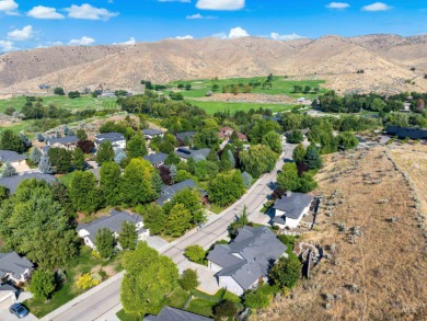 PRICE IMPROVEMENT! Elegant single-level home quietly set at the on Quail Hollow Golf Club in Idaho - for sale on GolfHomes.com, golf home, golf lot