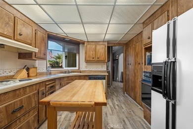 Discover incredible opportunity with this spacious 2 bedroom, 2 on The Club At Shenandoah Springs in California - for sale on GolfHomes.com, golf home, golf lot