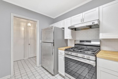 Beautiful 3 Bedroom, 2 Bathroom, 1 Car Garage Home in the on Club Med Sandpiper in Florida - for sale on GolfHomes.com, golf home, golf lot