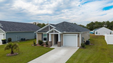 Move-in ready 3 bedroom 2 bath home in Shaftesbury Oaks, Conway on Shaftesbury Glen Golf and Fish Club in South Carolina - for sale on GolfHomes.com, golf home, golf lot