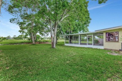 Beautiful 3 Bedroom, 2 Bathroom, 1 Car Garage Home in the on Club Med Sandpiper in Florida - for sale on GolfHomes.com, golf home, golf lot
