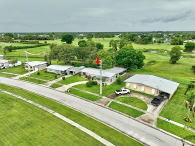 Beautiful 3 Bedroom, 2 Bathroom, 1 Car Garage Home in the on Club Med Sandpiper in Florida - for sale on GolfHomes.com, golf home, golf lot
