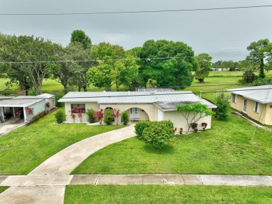 Beautiful 3 Bedroom, 2 Bathroom, 1 Car Garage Home in the on Club Med Sandpiper in Florida - for sale on GolfHomes.com, golf home, golf lot