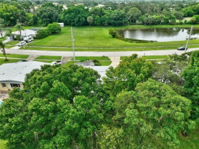 Beautiful 3 Bedroom, 2 Bathroom, 1 Car Garage Home in the on Club Med Sandpiper in Florida - for sale on GolfHomes.com, golf home, golf lot