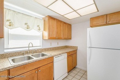 Welcome to this beautifully updated ground floor condo in the on Mallards Landing Golf Course in Florida - for sale on GolfHomes.com, golf home, golf lot