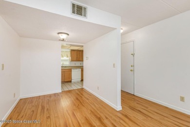 Welcome to this beautifully updated ground floor condo in the on Mallards Landing Golf Course in Florida - for sale on GolfHomes.com, golf home, golf lot
