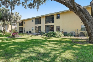 Turn key/ fully furnished with elegant style!! Move right in on St. Petersburg Country Club in Florida - for sale on GolfHomes.com, golf home, golf lot