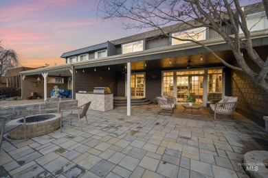 Overlooking the award-winning Hillcrest Golf Course, this fully on Hillcrest Country Club, Inc. in Idaho - for sale on GolfHomes.com, golf home, golf lot