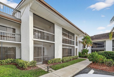 Beautiful 2 Bedroom, 2 Bathroom 1st Floor Condo Overlooking the on Meadowood Golf and Tennis Club in Florida - for sale on GolfHomes.com, golf home, golf lot