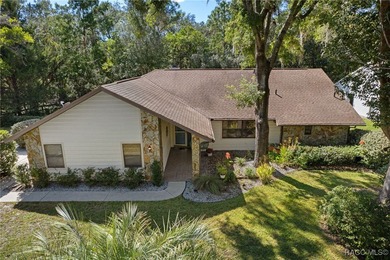 Experience Florida living at its best in this beautiful on Sugarmill Woods Golf and Country Club in Florida - for sale on GolfHomes.com, golf home, golf lot