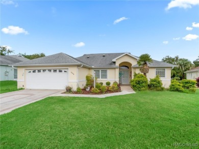 Beautifully maintained 3-bedroom, 2-bath home in the on Stonecrest Golf and Club Club in Florida - for sale on GolfHomes.com, golf home, golf lot