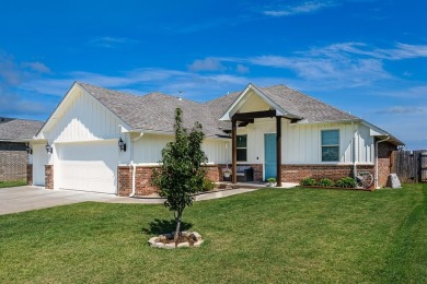 Welcome to your dream home! Built in 2019 by KCI Homes' Greg on Golf Club At Surrey Hills in Oklahoma - for sale on GolfHomes.com, golf home, golf lot