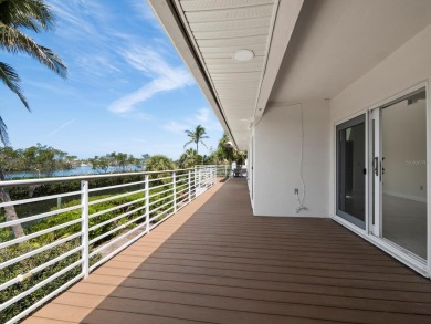 Under contract-accepting backup offers. An ideal waterfront on Longboat Key Golf Club Resort in Florida - for sale on GolfHomes.com, golf home, golf lot
