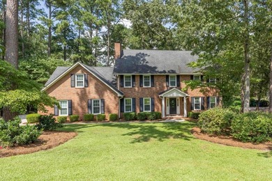 This is 122 Englewood Rd, a solidly built, meticulously on Houndslake Country Club in South Carolina - for sale on GolfHomes.com, golf home, golf lot