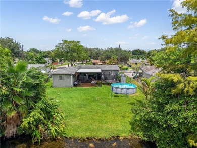 **PRICE IMPROVEMENT** This beautifully maintained 3-bed, 2-bath on Cooper Colony Country Club in Florida - for sale on GolfHomes.com, golf home, golf lot