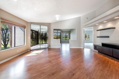 Bright and light 2 bedrooms, 2 bathrooms plus den which can on Gleneagles Golf and Country Club in Florida - for sale on GolfHomes.com, golf home, golf lot