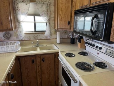 ON THE FAIRWAY!! Come take a look at this 1bd/1ba park model in on Juniper Ridge R.V. Golf Resort in Arizona - for sale on GolfHomes.com, golf home, golf lot