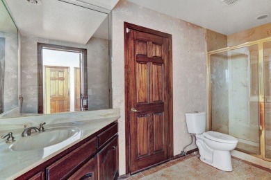 Welcome to the Mission Lakes Country Club community! This 3 bed on Mission Lakes Country Club in California - for sale on GolfHomes.com, golf home, golf lot