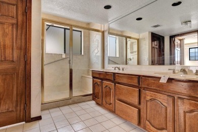 Welcome to the Mission Lakes Country Club community! This 3 bed on Mission Lakes Country Club in California - for sale on GolfHomes.com, golf home, golf lot