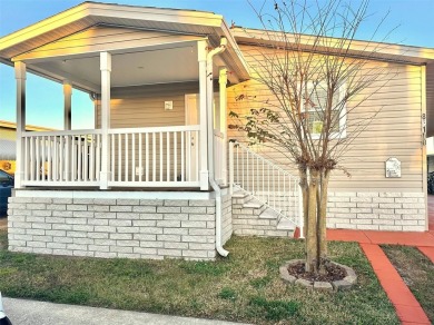 New Super Low Price!! Ready to Move In! Wow! Bonus Golf Cart on Mainlands Golf Club in Florida - for sale on GolfHomes.com, golf home, golf lot