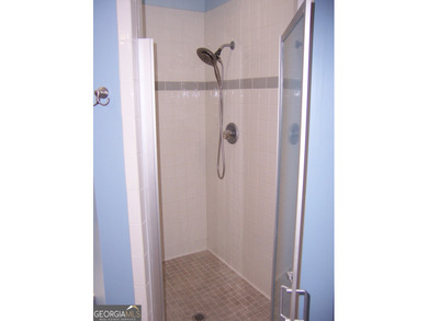 Need some room this is it !!! 5 Bdrm 3 Bth all Brick home. Huge on Landings Golf Club in Georgia - for sale on GolfHomes.com, golf home, golf lot