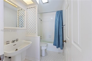 Welcome to this 2BR/2.5BA Evian villa in Shipyard, offering some on Shipyard Golf Club in South Carolina - for sale on GolfHomes.com, golf home, golf lot