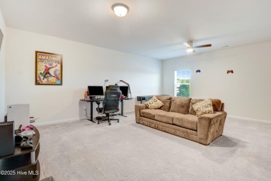 Welcome to this beautiful 3-bedroom , 2.5 bathroom home at Lane on Lane Tree Golf Course in North Carolina - for sale on GolfHomes.com, golf home, golf lot