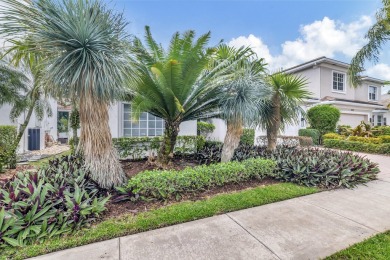 DONT MISS THIS OPPORTUNITY. MOVE- IN READY HOME. JUST BRING YOUR on Woodfield Country Club in Florida - for sale on GolfHomes.com, golf home, golf lot